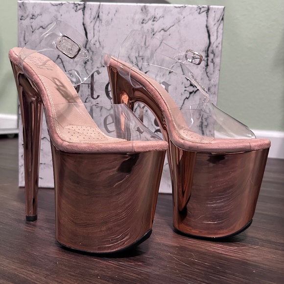 Hella Heels LIQUID ROSE GOLD - Metallic Stiletto - 8 INCH - Picture 7 of 14